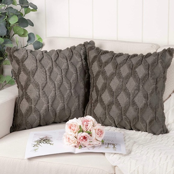 Luxury HomeShort Wool Velvet Pillow Covers
